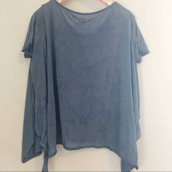 Dana Ashkenazi | Been Livin in the City Tee - Picture 8 of 8